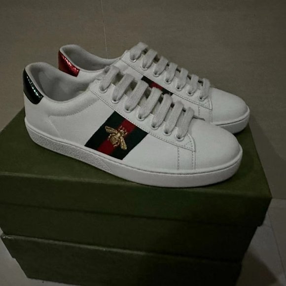 Gucci Ace Sneaker with Bee Authentic Size7 - Picture 1 of 3